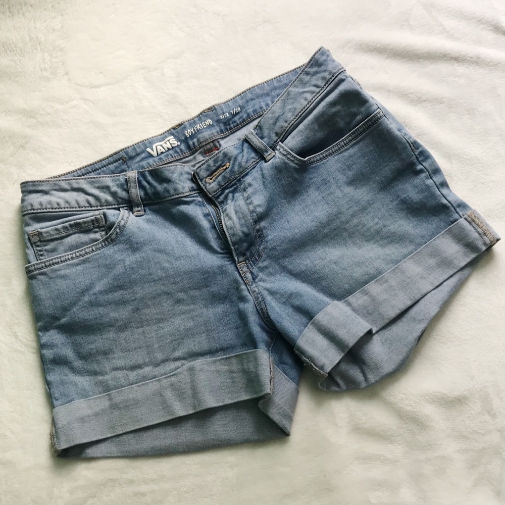 VANS BOYFRIEND JEAN SHORTS